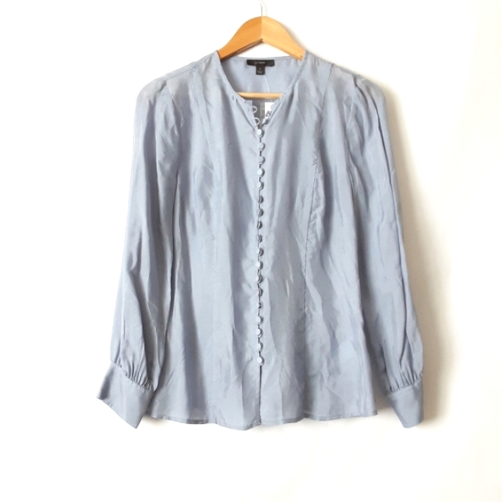 J. Crew blue silky blouse classic covered buttons collarless round neck sz 4